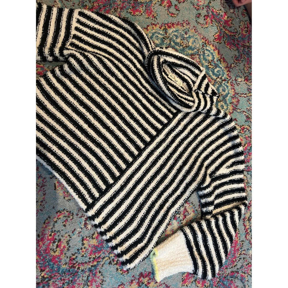new in Womens Black White Stripe Cozy Turtleneck Sweater Size S